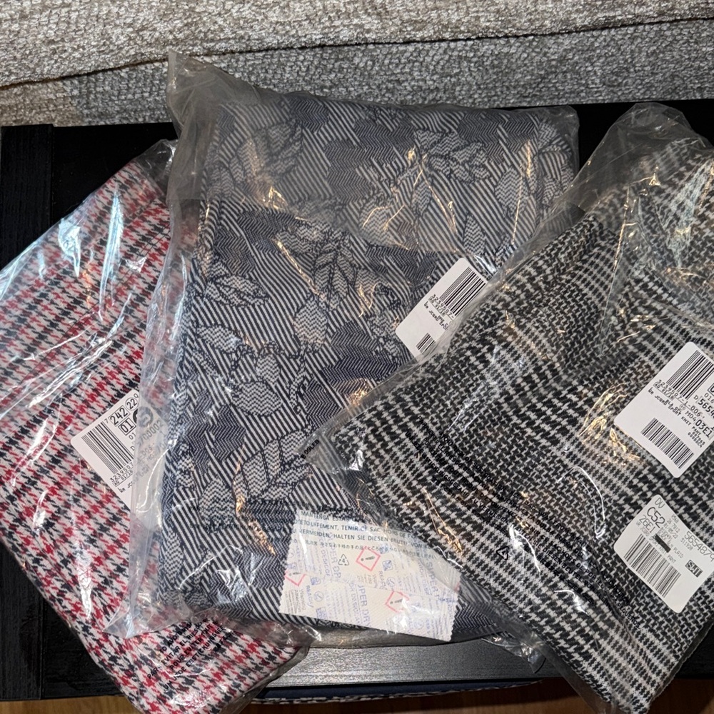 LOT OF 3 Brand New Unopened Lands End jacquard sport knit pull on pants, size L
